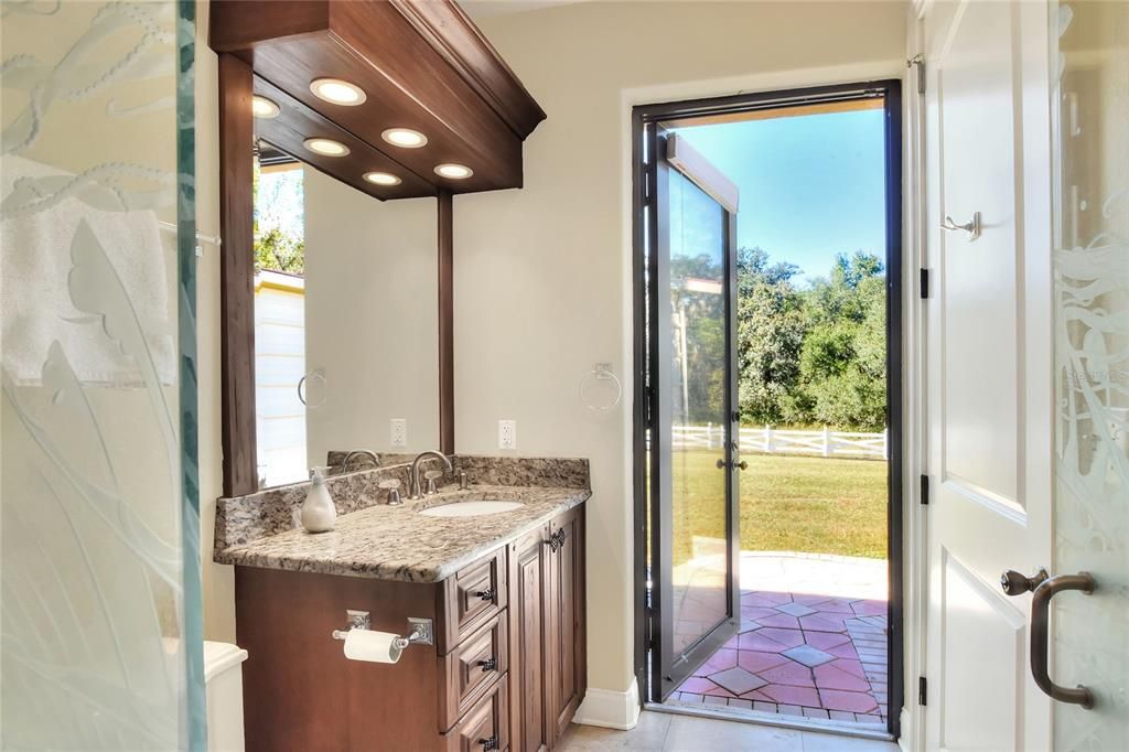Bathroom, Interior, Recessed Lighting