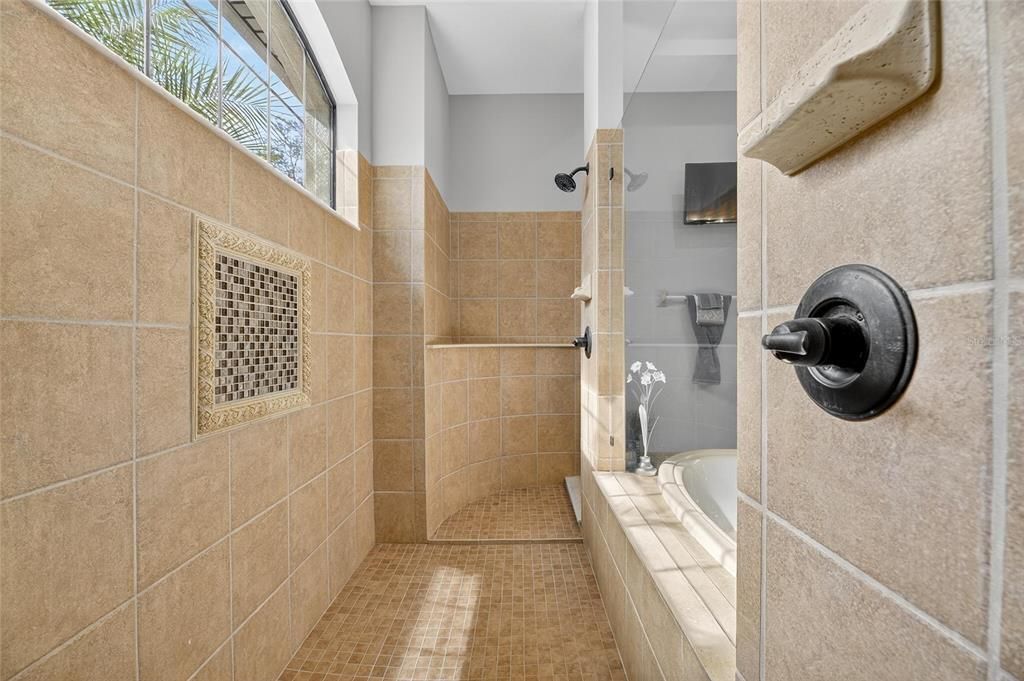 Bathroom, Interior, Tile Countertops