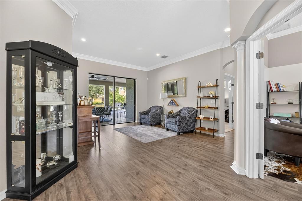 Interior, Recessed Lighting, Wood Texture Flooring