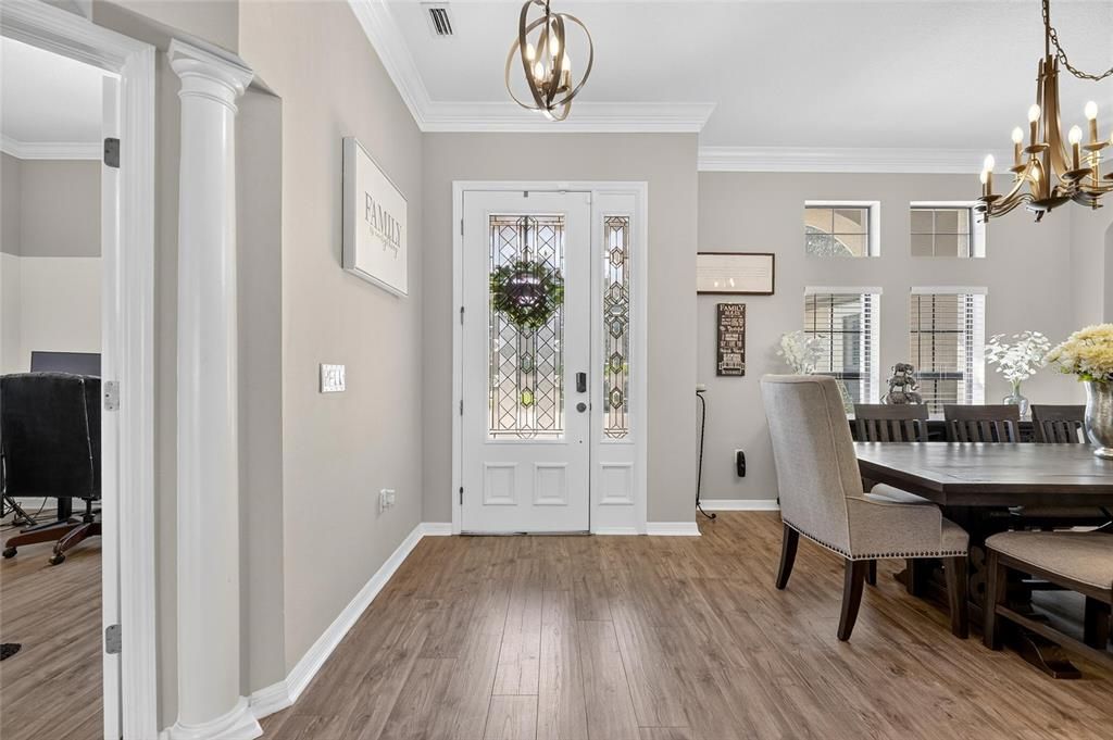 Chandelier, Dining room, Interior, Pendant Lights, Wood Texture Flooring