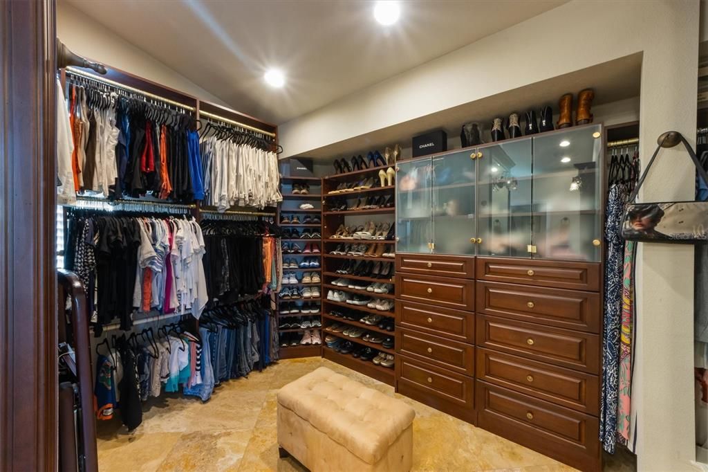 Interior, Recessed Lighting, Walk-in Closets