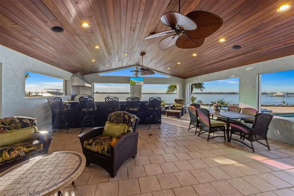 Exterior, Interior, Recessed Lighting, Water, Wooden Ceilings