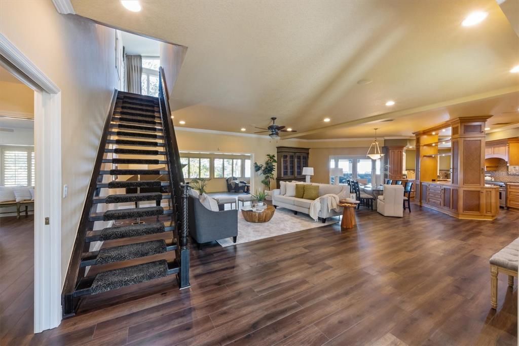 Dining room, Interior, Kitchen, Living room, Pendant Lights, Recessed Lighting, Wood Texture Flooring