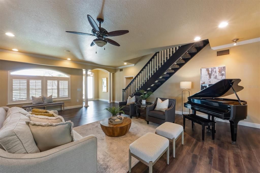 Interior, Living room, Piano, Recessed Lighting, Wood Texture Flooring