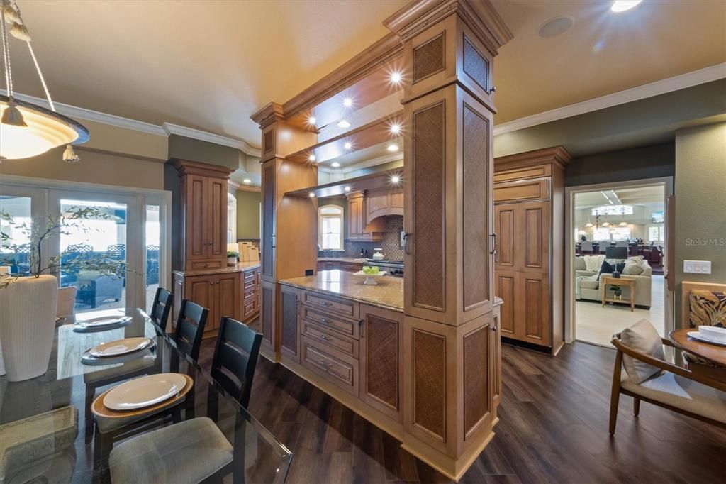 Dining room, Interior, Kitchen, Pendant Lights, Recessed Lighting, Wood Texture Flooring