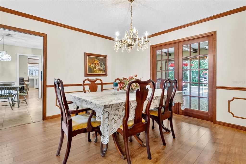 Chandelier, Dining room, Interior, Wood Texture Flooring