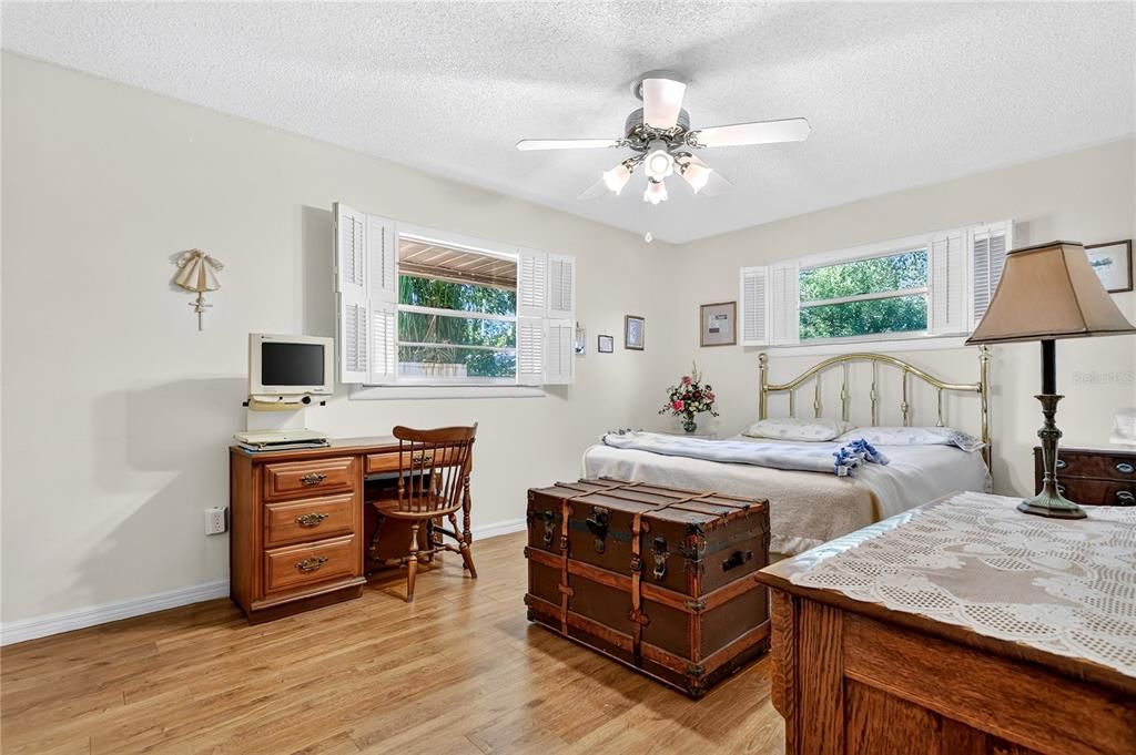 Bedroom, Home Office, Interior, Wood Texture Flooring