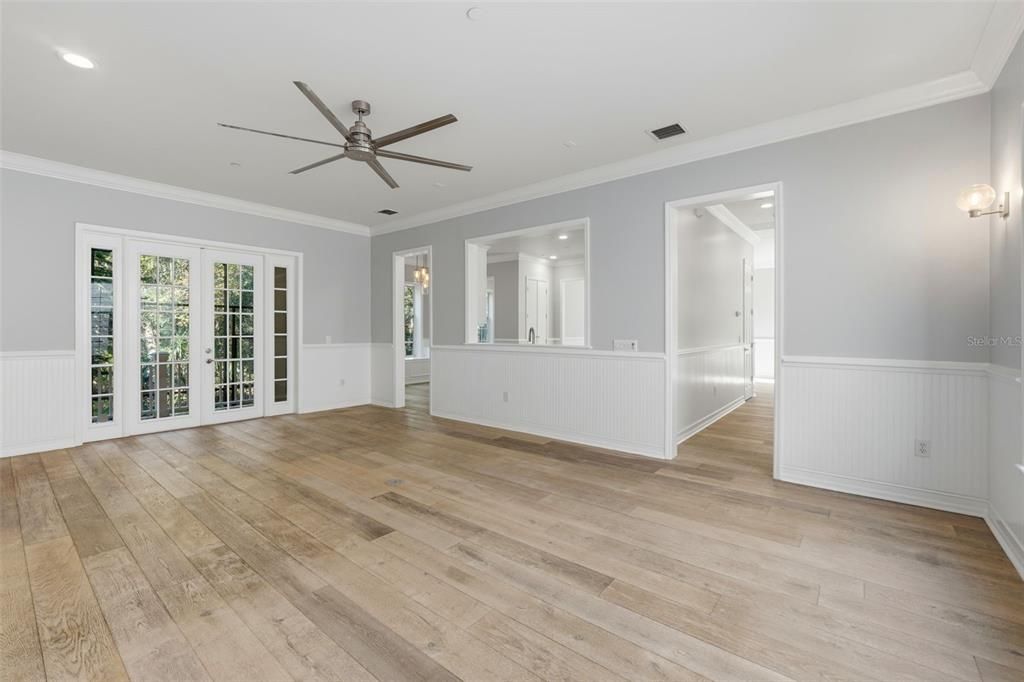 Empty room, Interior, Recessed Lighting, Wood Texture Flooring