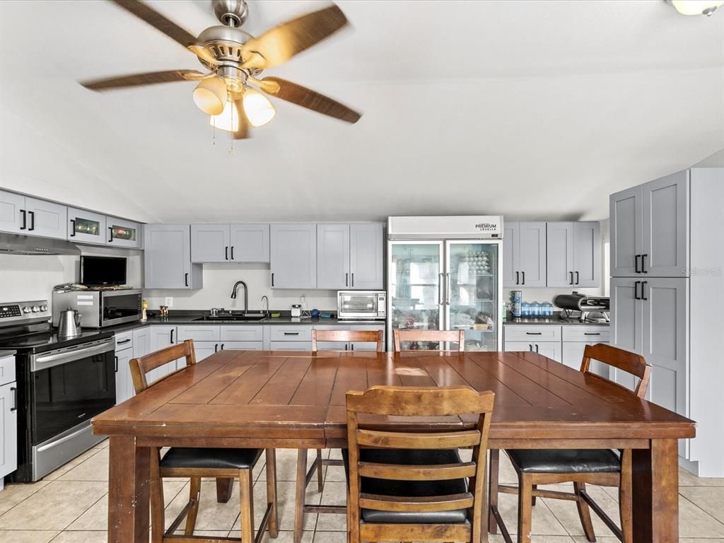 Dining room, Interior, Kitchen, Stainless Steel Appliances