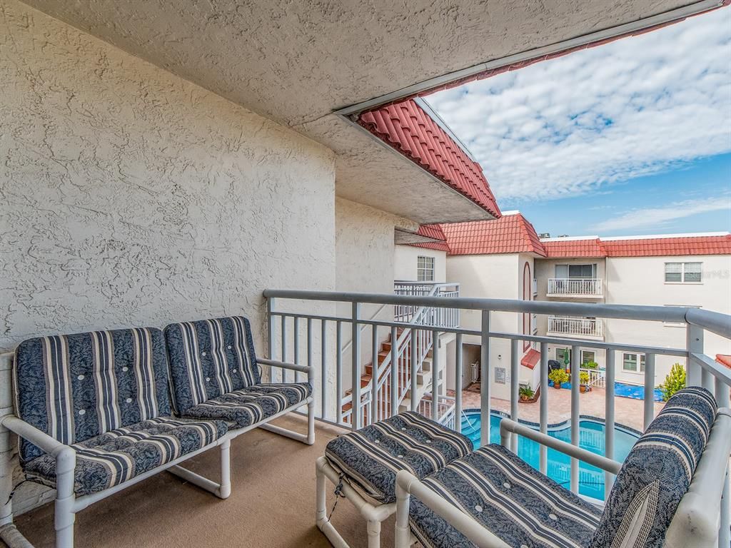 Exterior, Pool, Other