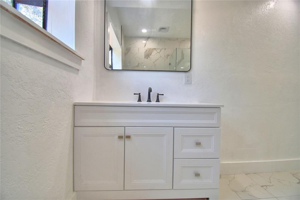 Bathroom, Interior, Marble, Recessed Lighting