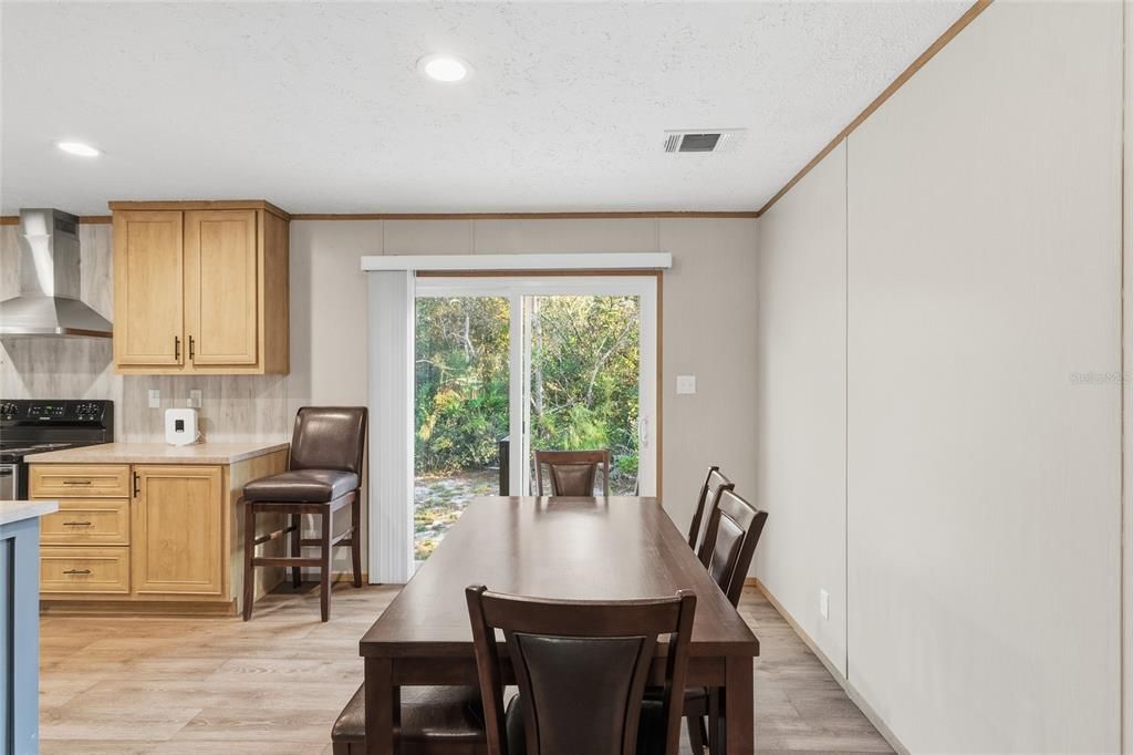 Dining room, Interior, Kitchen, Recessed Lighting, Wood Texture Flooring