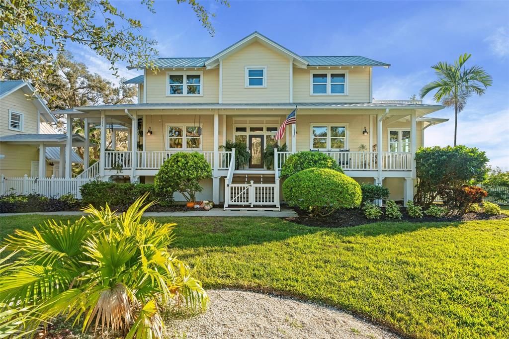 Exterior, Facade, Farmhouse