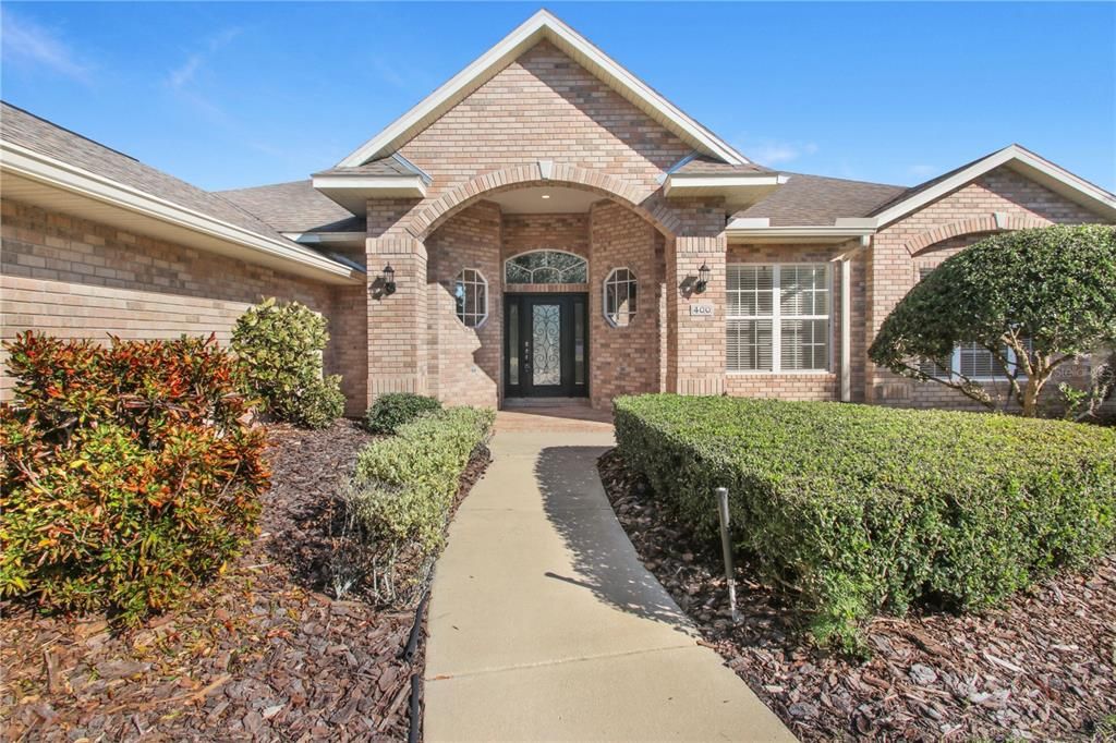 Exterior, Facade, Brick Facade, Brick Traditional