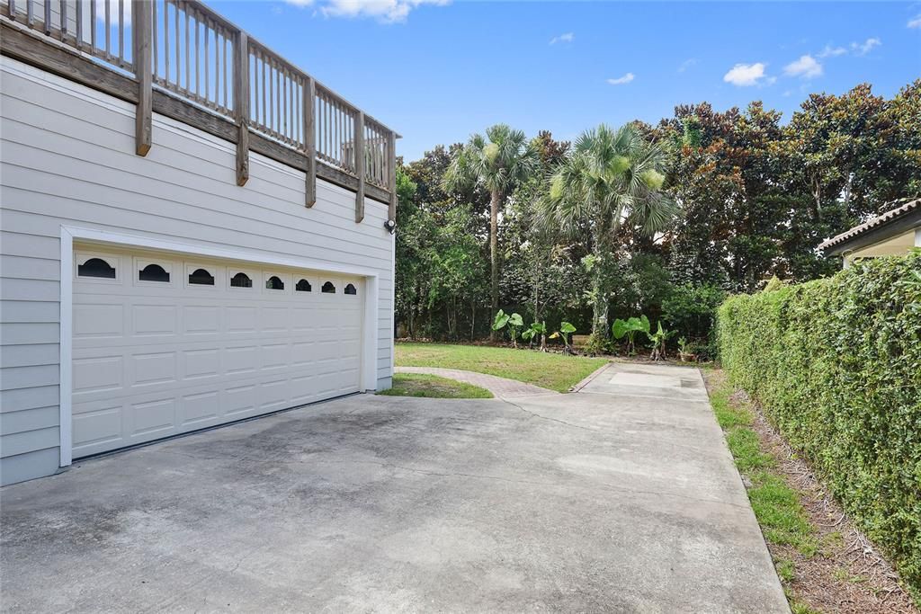 Detached Garage, Exterior