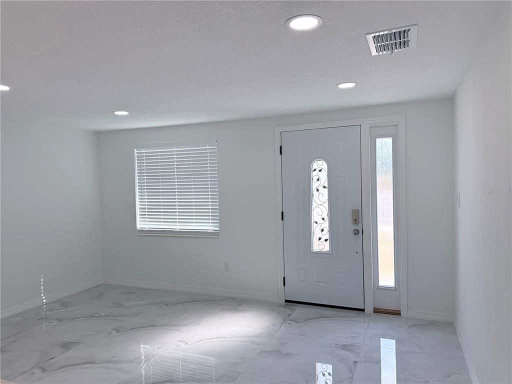 Empty room, Interior, Marble, Recessed Lighting