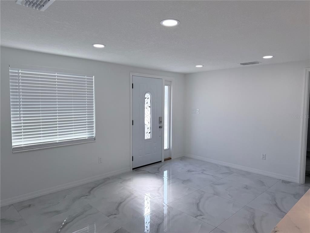 Empty room, Interior, Marble, Recessed Lighting