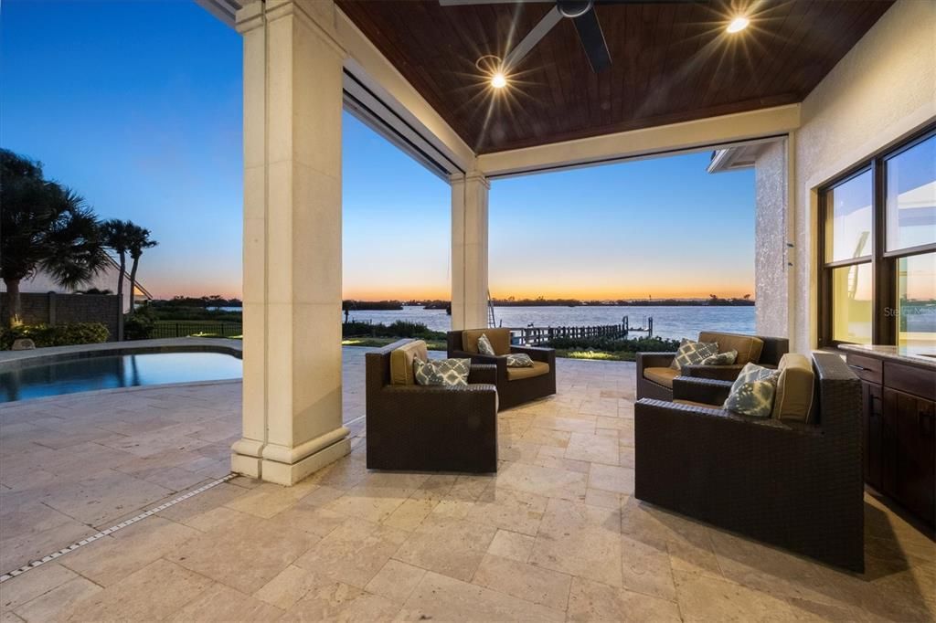 Exterior, Pool, Water