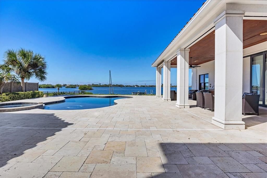 Exterior, Pool, Water