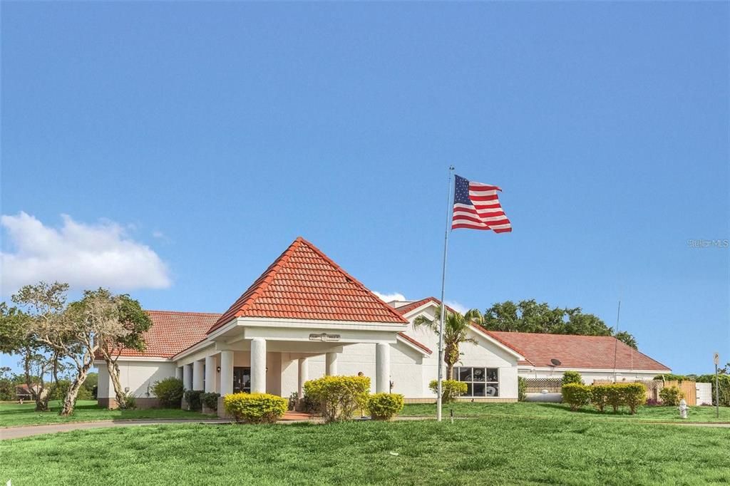 Backyard, Exterior, Facade, Ranch