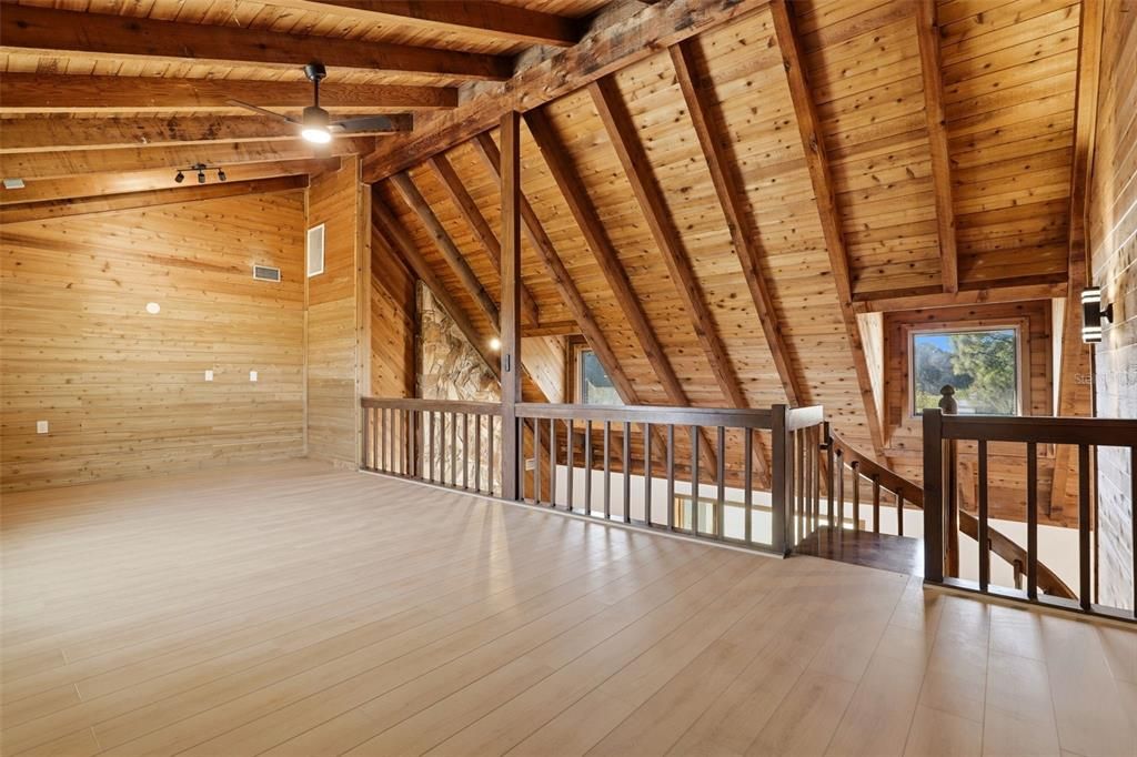 Empty room, Interior, Wooden Beams, Wooden Ceilings, Wood Texture Flooring, Wooden Walls