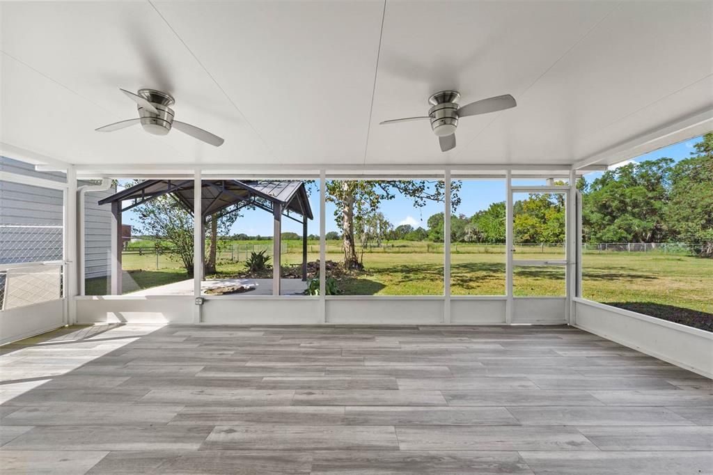 Interior, Sun Room, Wood Texture Flooring
