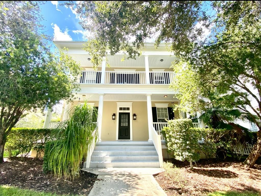 Exterior, Facade, American Foursquare