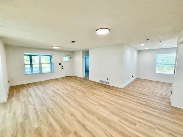 Empty room, Interior, Recessed Lighting, Wood Texture Flooring