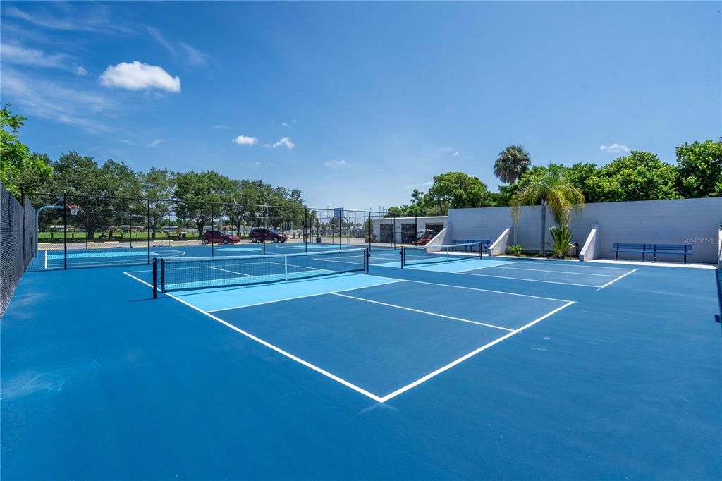 Exterior, Tennis Courts