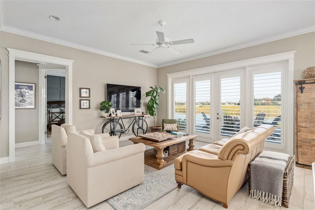 Interior, Living room, Recessed Lighting, Water, Wood Texture Flooring