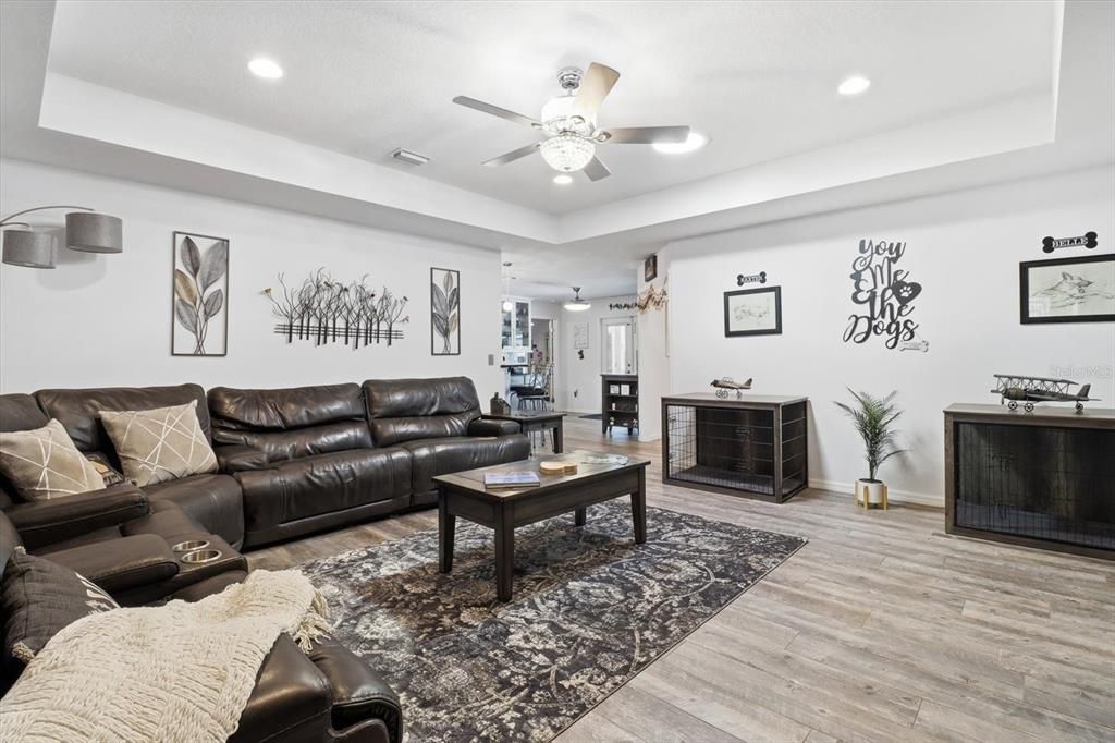 Interior, Living room, Recessed Lighting, Wood Texture Flooring