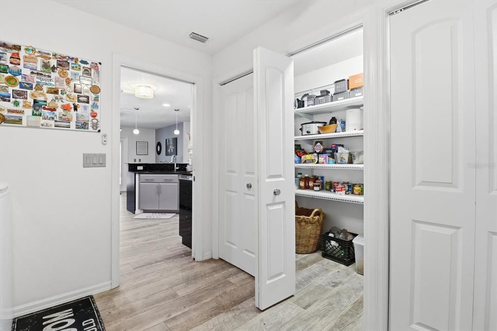 Interior, Kitchen, Pendant Lights, Wood Texture Flooring