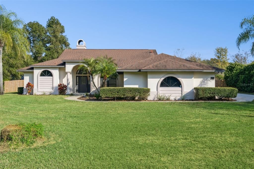 Backyard, Exterior, Facade, Ranch