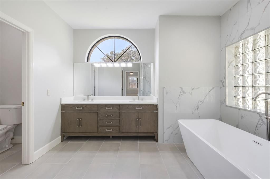 Bathroom, Dual Sink Vanities, Free Standing Baths, Interior, Marble Walls