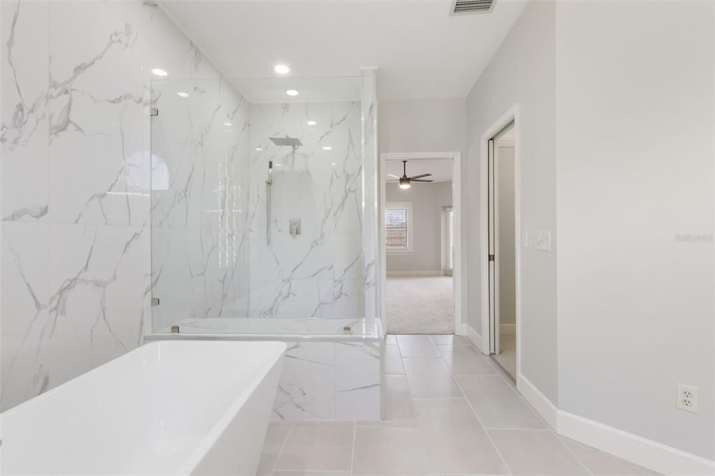 Bathroom, Interior, Marble Walls, Recessed Lighting
