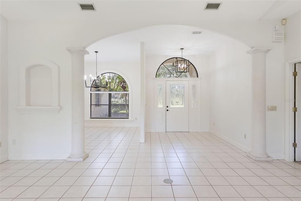 Chandelier, Empty room, Interior, Pendant Lights