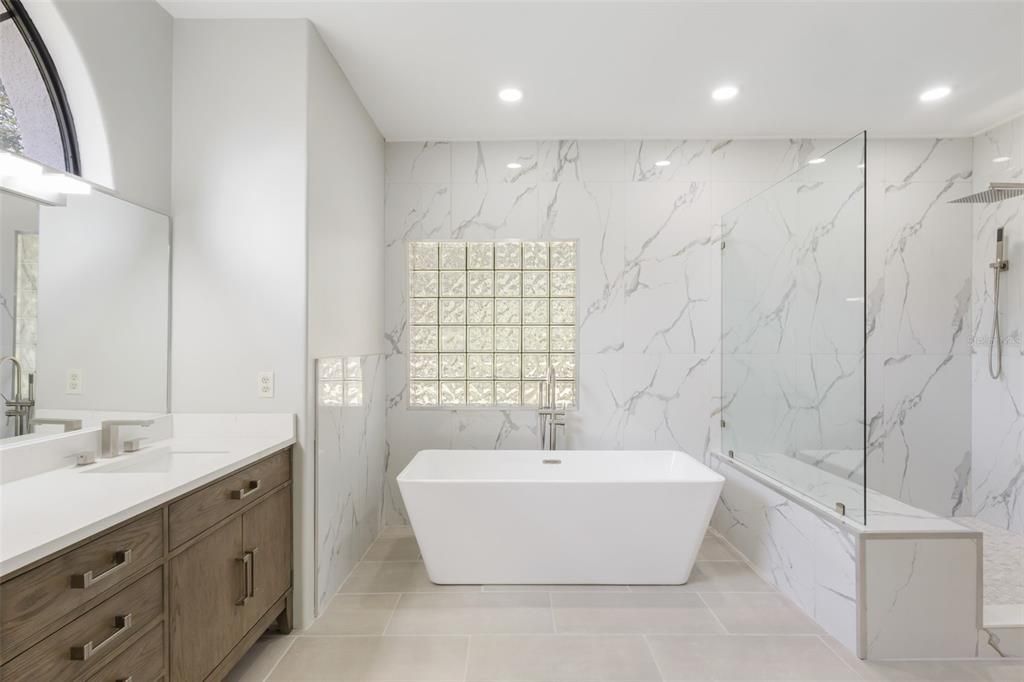 Bathroom, Free Standing Baths, Interior, Marble Walls, Recessed Lighting