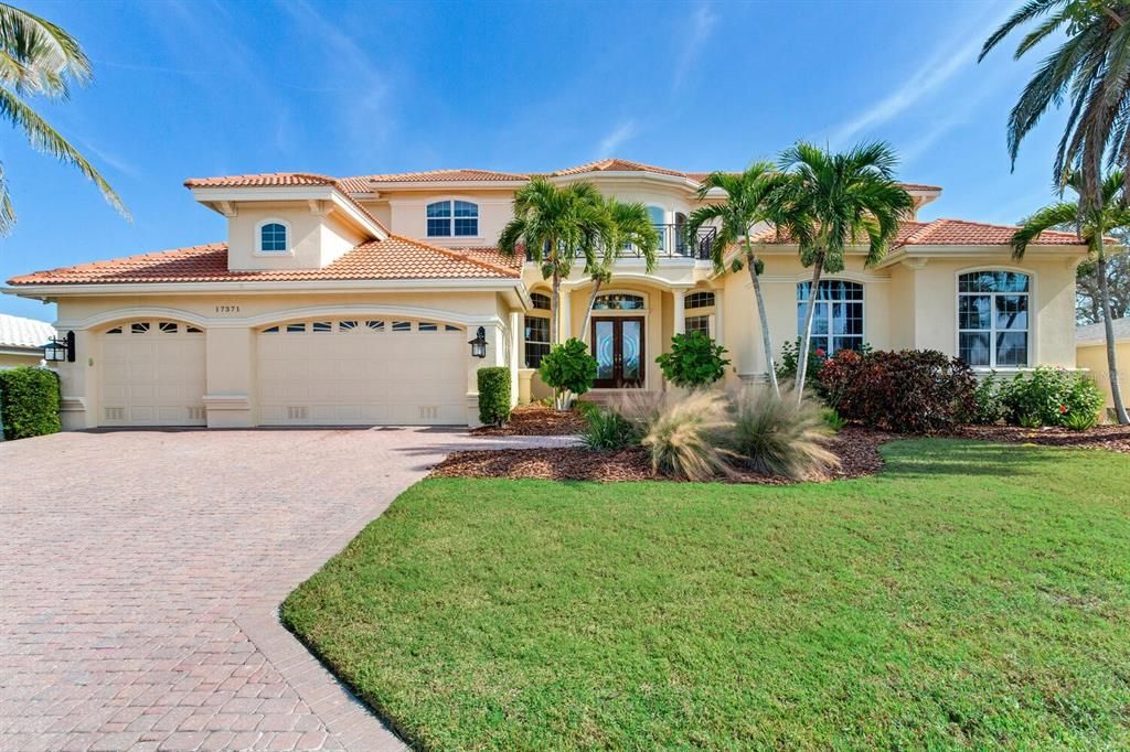 Attached, Backyard, Exterior, Facade, Mediterranean