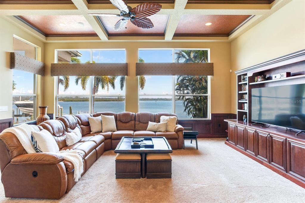 Interior, Living room, Recessed Lighting, Water