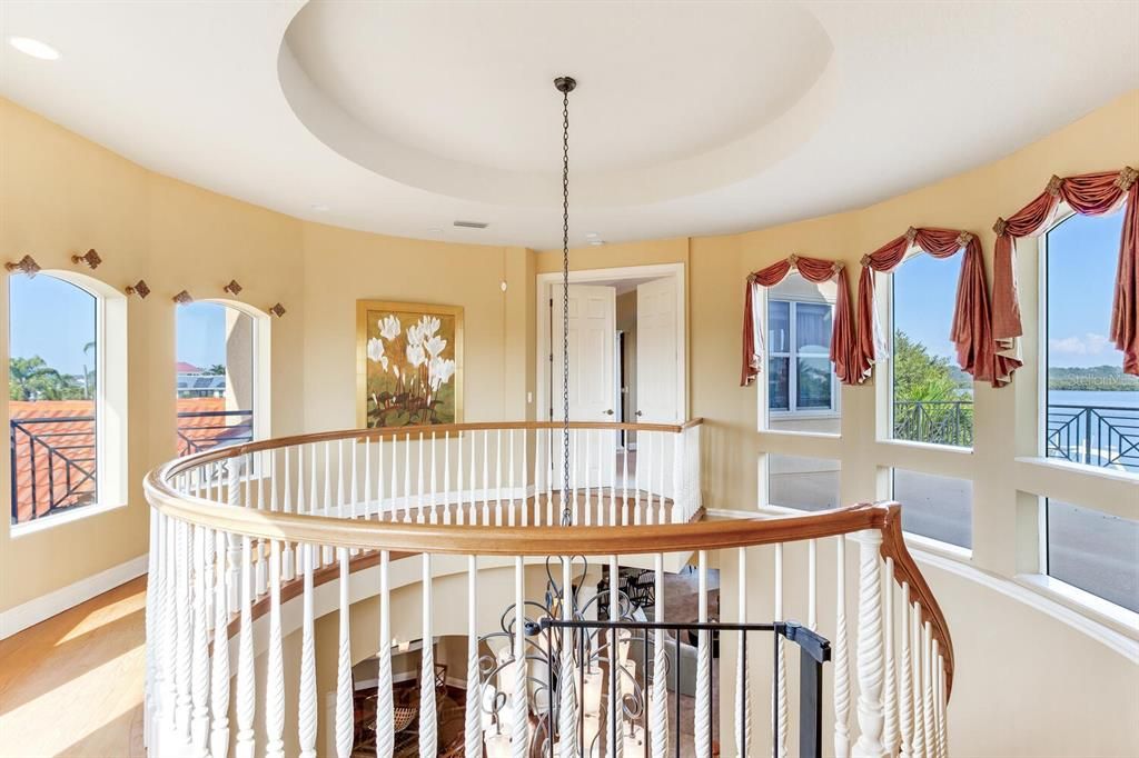 Interior, Recessed Lighting, Water