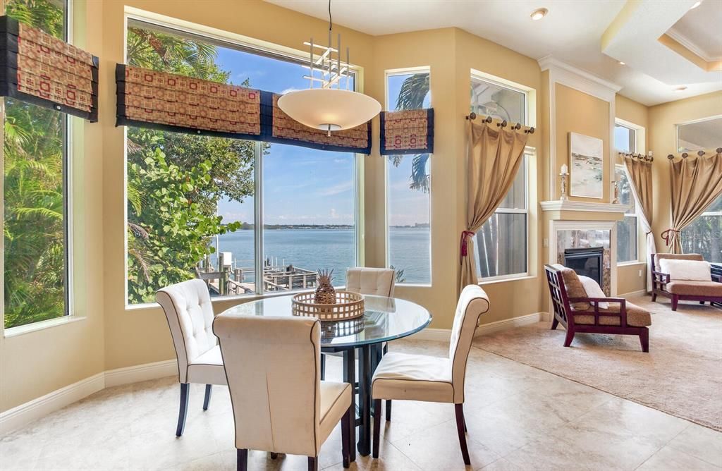 Dining room, Fireplace, Interior, Pendant Lights, Recessed Lighting, Water