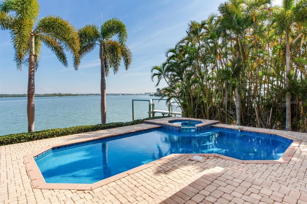 Exterior, Pool, Water