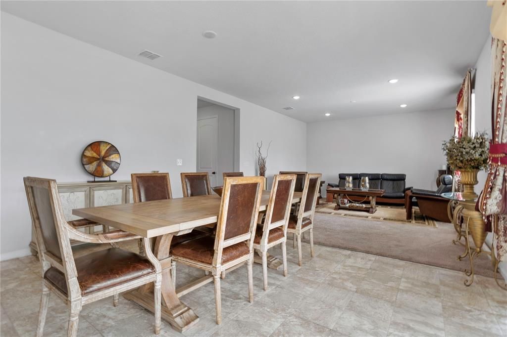 Dining room, Interior, Living room, Recessed Lighting