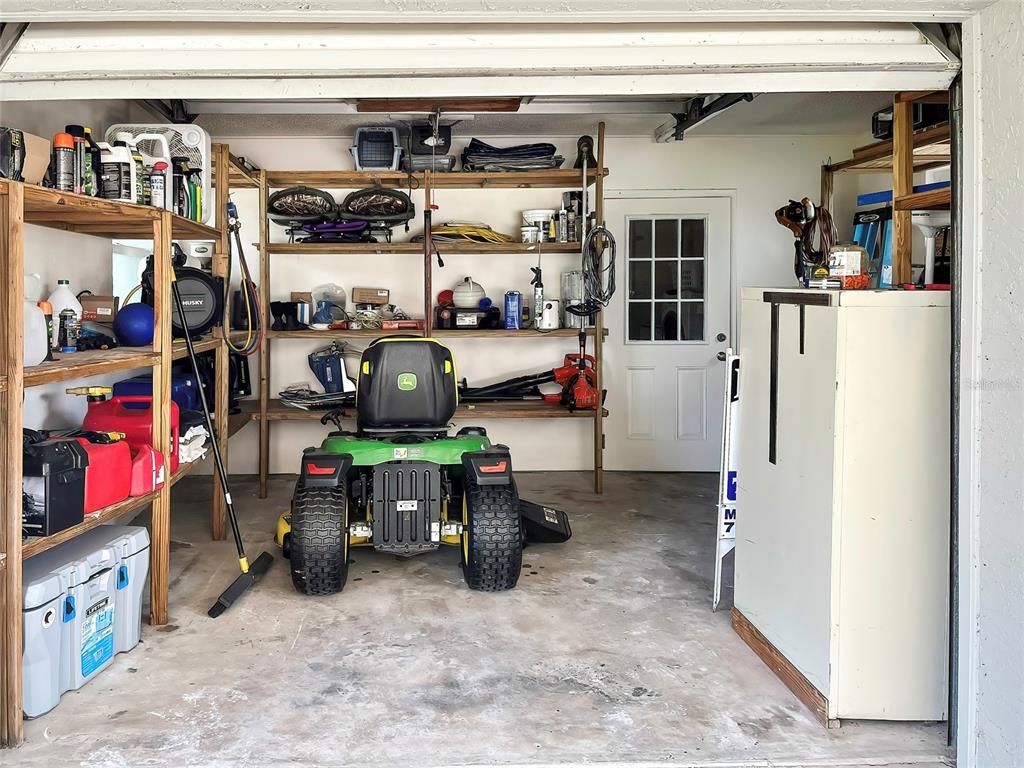 Garage, Interior