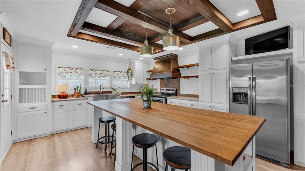 Interior, Kitchen, Pendant Lights, Recessed Lighting, Stainless Steel Appliances, Wooden Beams, Wooden Ceilings, Wood Texture Flooring