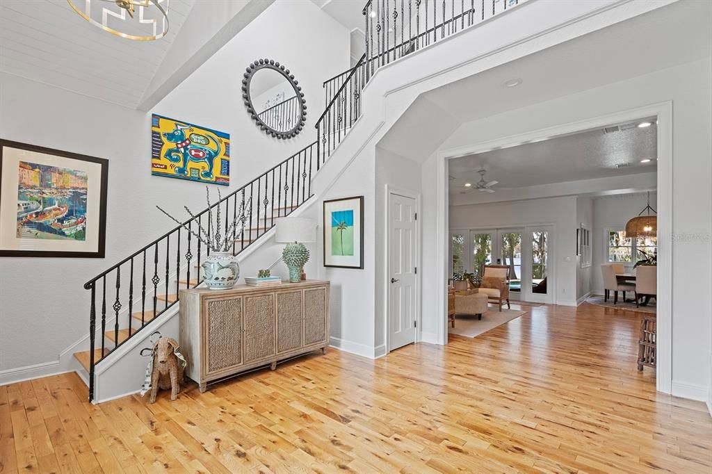Dining room, Interior, Pendant Lights, Recessed Lighting, Wood Texture Flooring