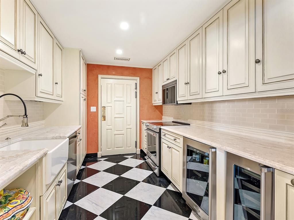 Interior, Kitchen, Recessed Lighting