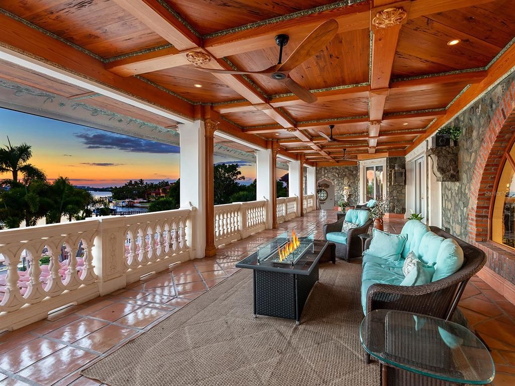 Interior, Recessed Lighting, Water, Wooden Beams, Wooden Ceilings