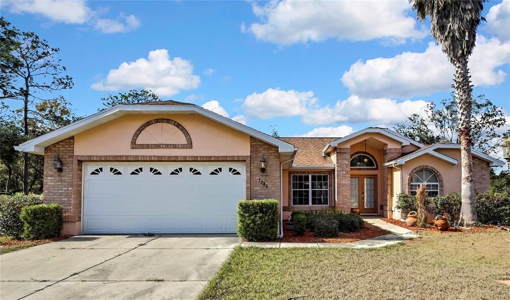 Attached, Exterior, Facade, Brick Facade, Brick Traditional