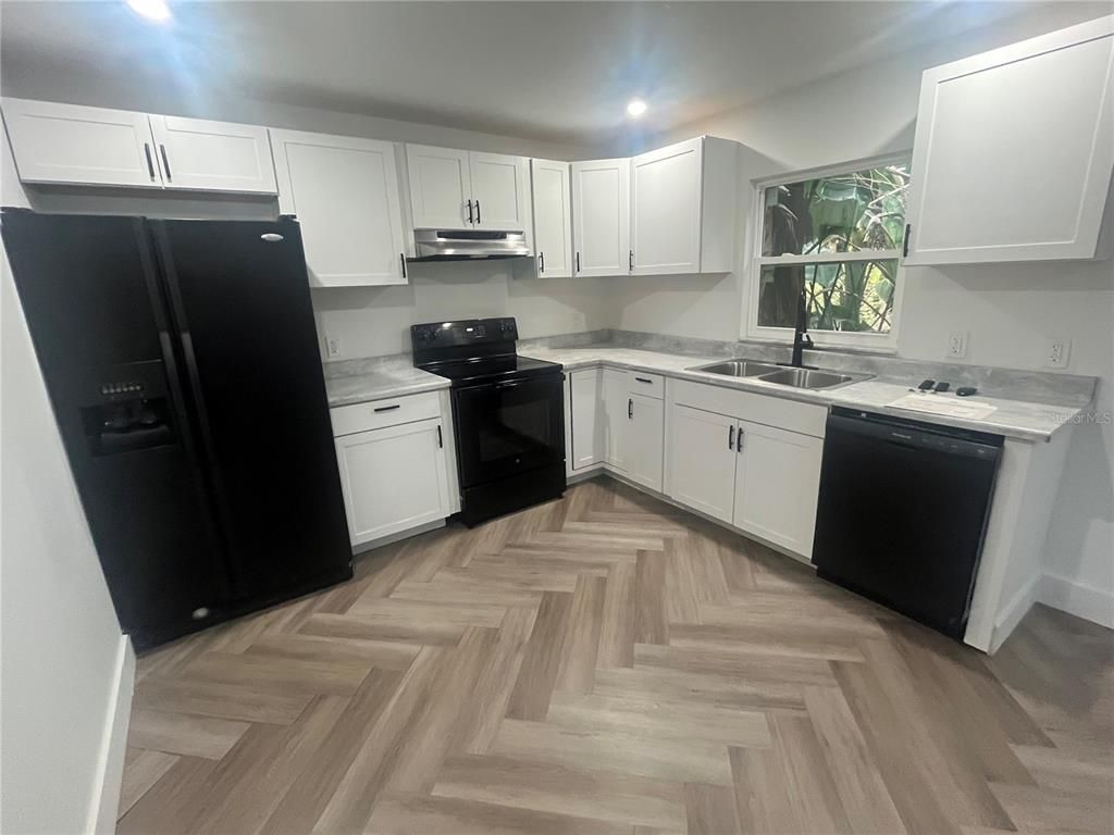 Interior, Kitchen, Recessed Lighting, Wood Texture Flooring